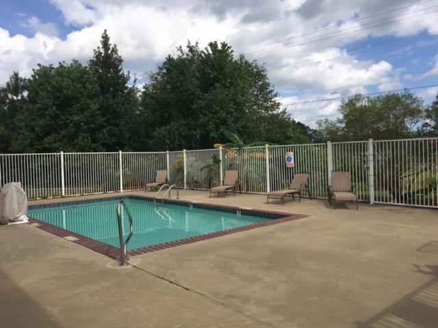 Rodeway Inn & Suites Winnfield Extérieur photo