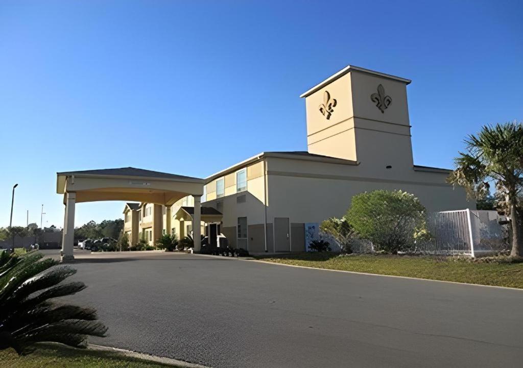 Rodeway Inn & Suites Winnfield Extérieur photo