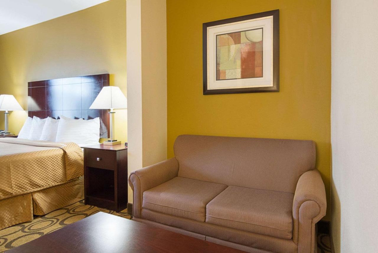 Rodeway Inn & Suites Winnfield Extérieur photo