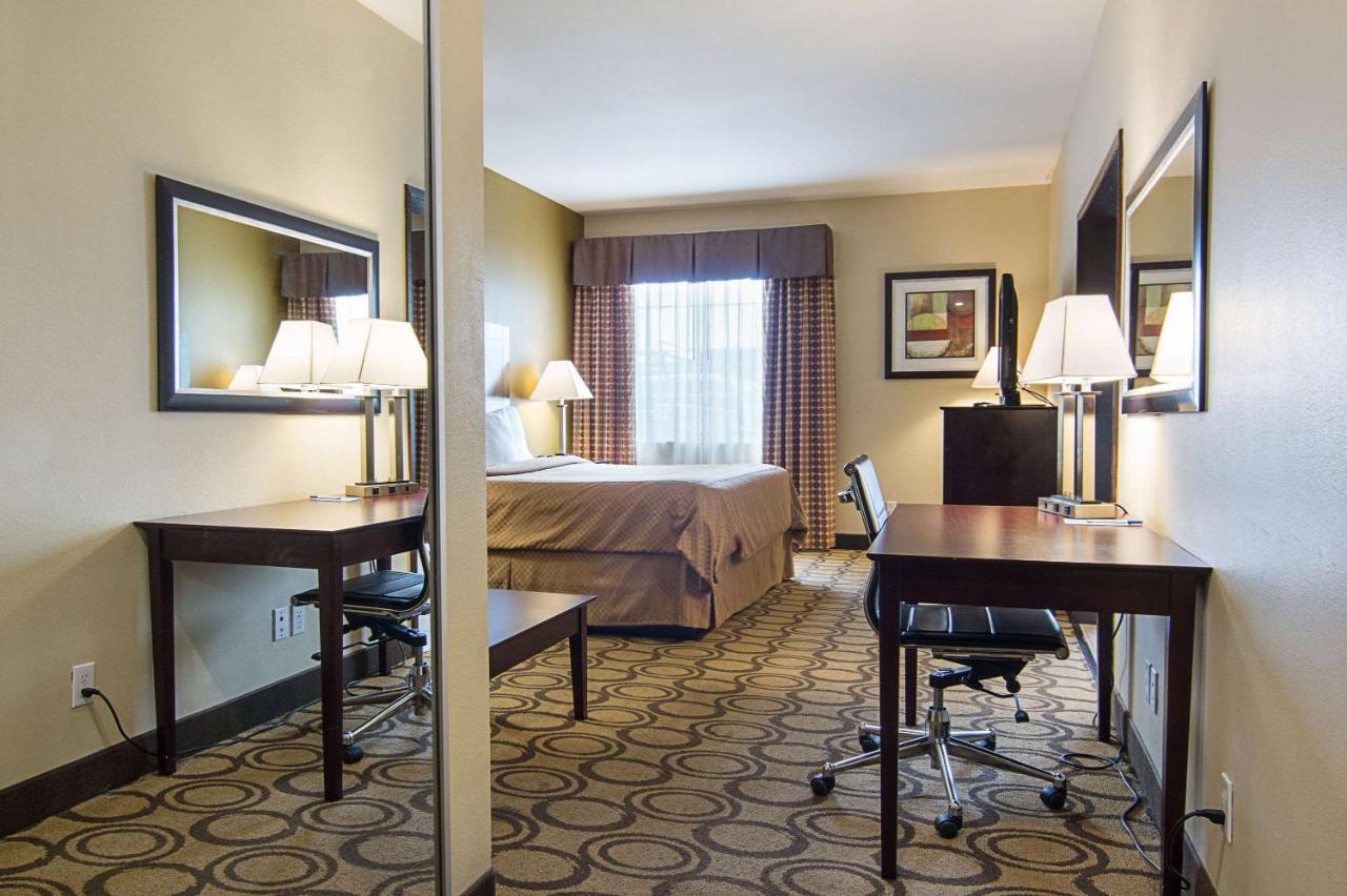 Rodeway Inn & Suites Winnfield Extérieur photo